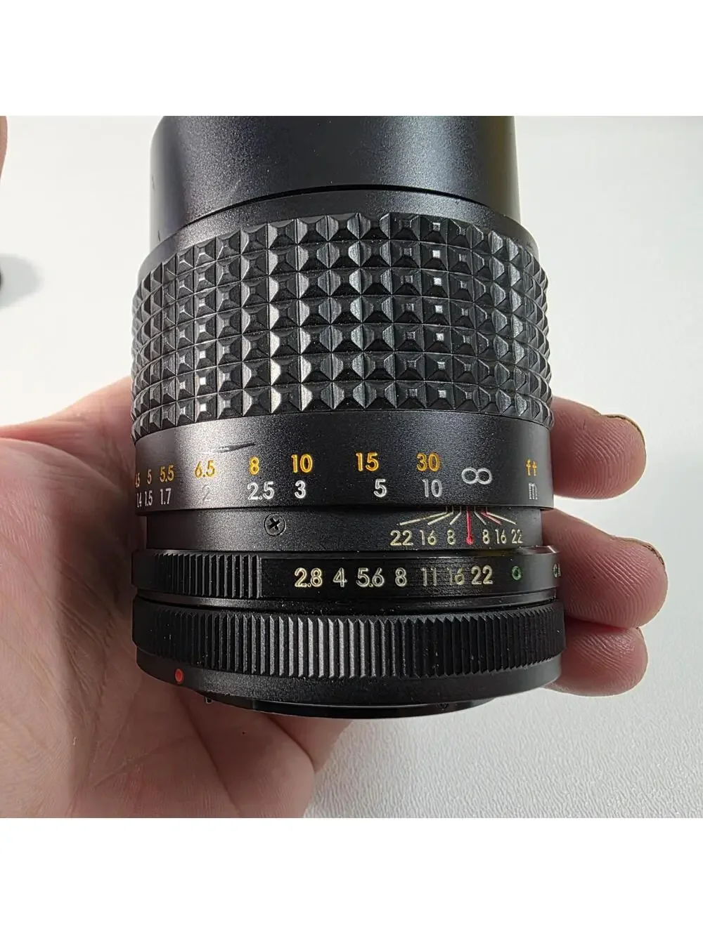 Focal MC Auto 135mm f/2.8 Lens for Canon FL Mount – Manual Focus Telephoto